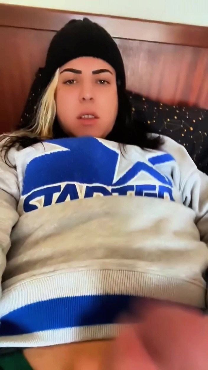 EmmaInkTrans: In der Kälte aufzuwachen, aber mit Sperma, das ich dir...