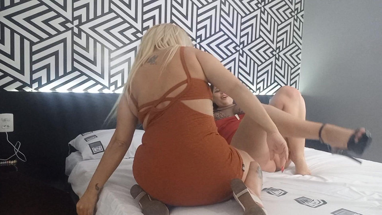 Raquel Cardoso Da Rosa: Stříkání s kamarádem