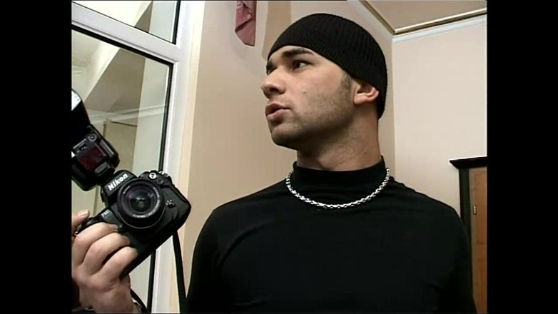 Inhonorof porn: Der Junge Simony Diamond Nimmt Einen Großen Italienischen Schwanz in...