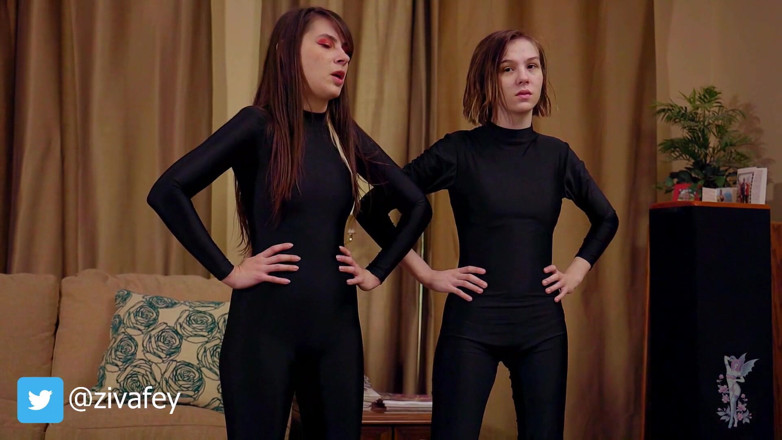 Ziva Fey: Ziva Fey ve Mewchii Fey - gizli ajan skype gösterisi