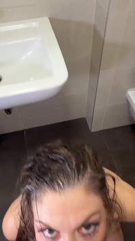 Fantom Ep. #17 - Alice Maze: Xmas Special (toilet Fun and Cum)
