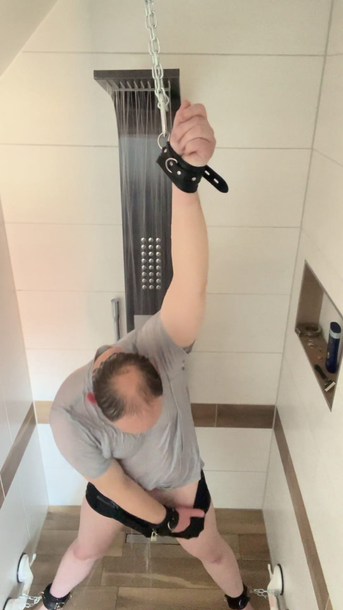 Sklavechrisi: Slave Tied in Shower with Very Hot Water