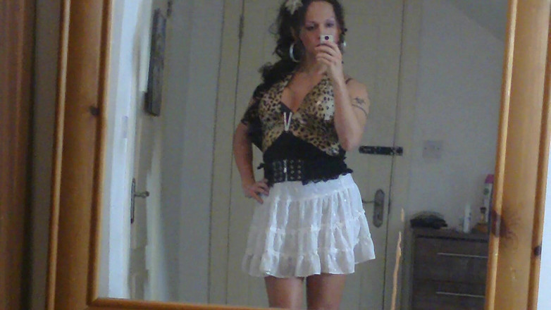 Nikki Montero: Nikki Montero आईने में दिखने वाली वेश्या है