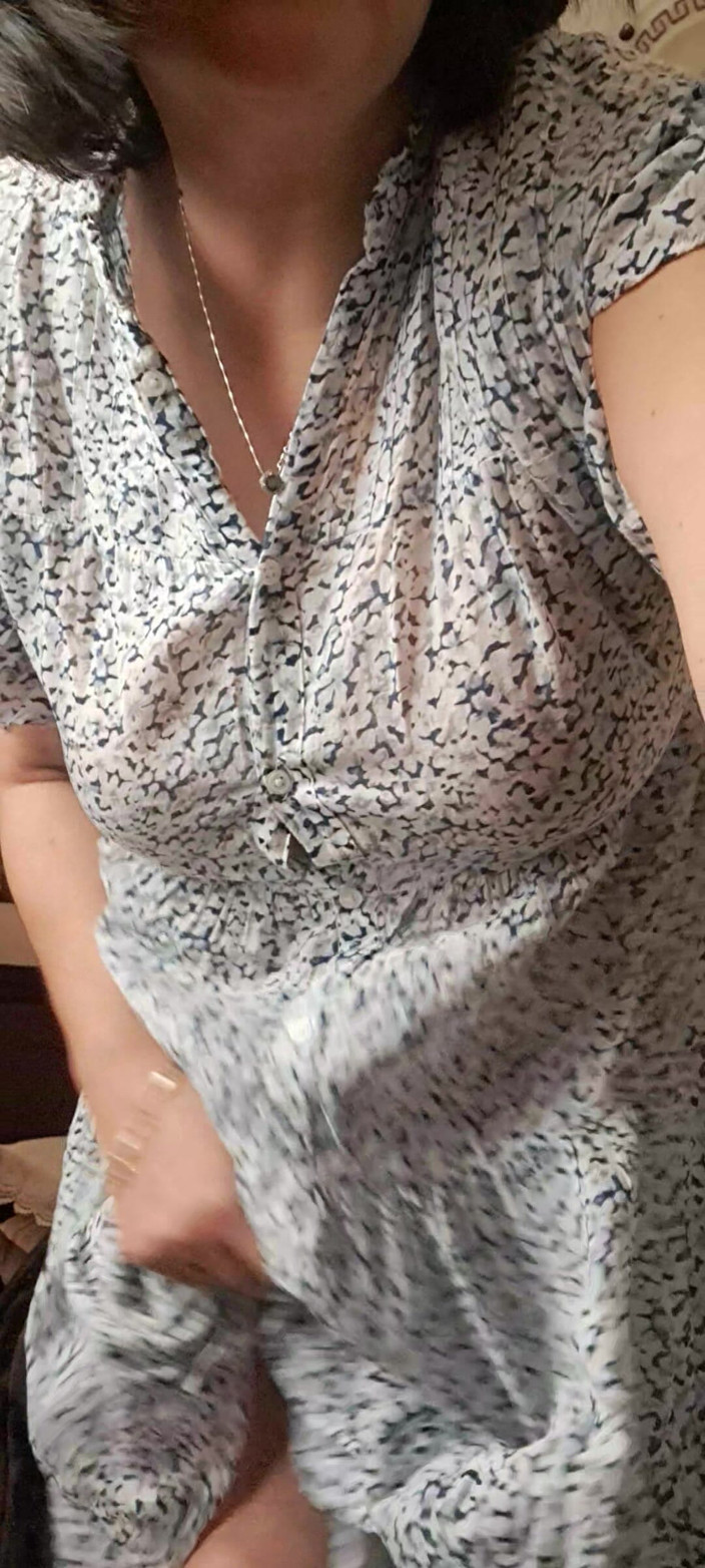 Mommy big hairy pussy: Showing Stepmom's Fat, Hairy Pussy Under Her Dress