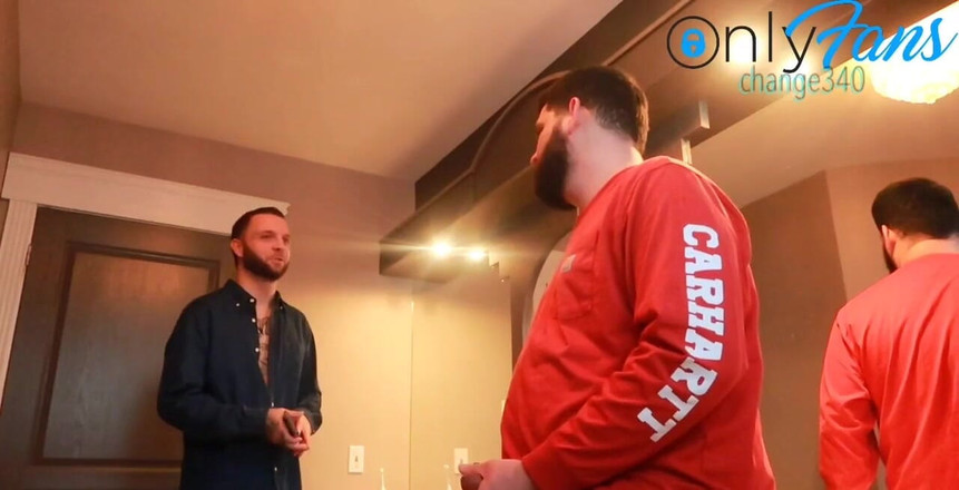 Change340: 우리는 파티를 위해 우리의 친구 집에 있었고 그의 화장실에서 따먹어, 당신은 그들이 들었다고 생각합니까??