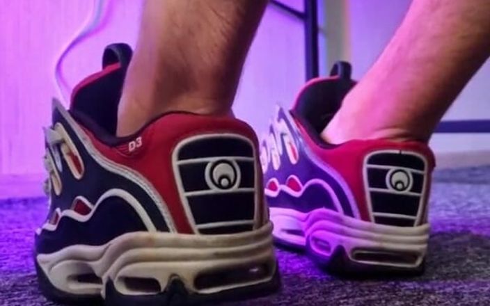 Sneakersmax98: Mit Sneakers Osiris spielen und drinnen kommen