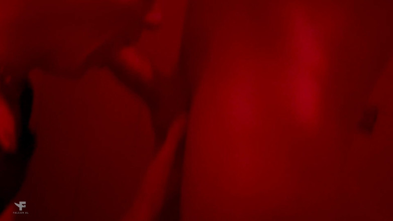 Falcon Al: क्लब के सुरक्षा गार्ड ने मुझे अंदर जाने में मदद की, लेकिन मुझे शौचालय में खुद को उसे देना पड़ा - एक कठिन गांड चुदाई