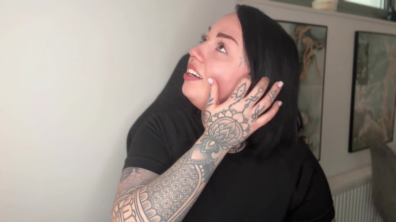 Miss Valentina: Executrixxx 脅迫ファンタジー