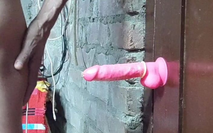 Indian horny boy: Indiano garoto fodendo com grande consolo