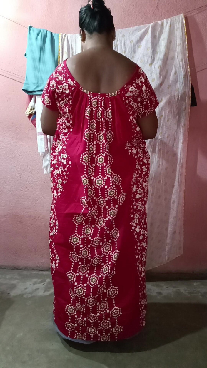 Pakhi0705: Indyjski bengalski żona codziennie styl życia Sfw 2