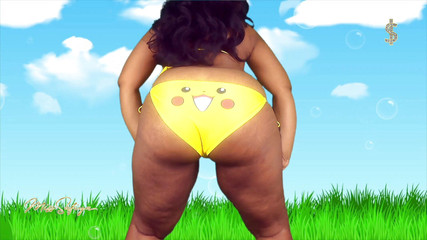Miss-Safiya: Twerking in meinem pikachu-bikini