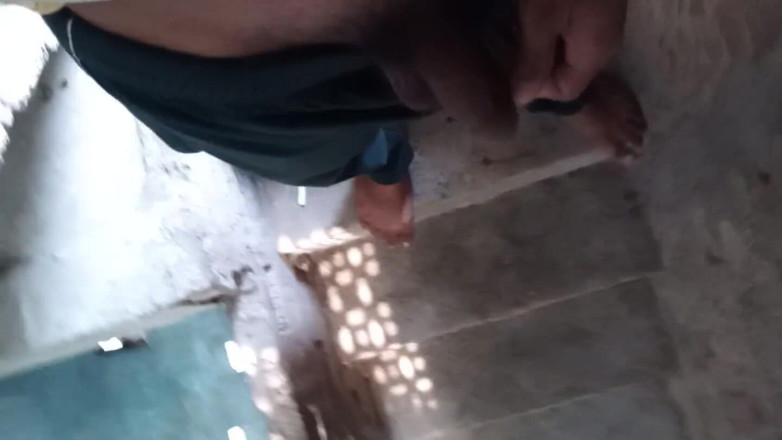 Om Kumar: Boy India ateşli video