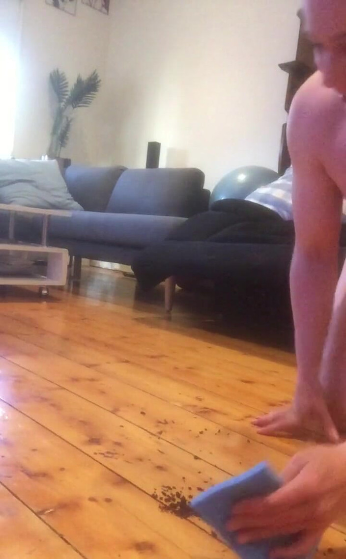 Michellexm: 用那美味的巧克力蛋糕玩得开心后的清理