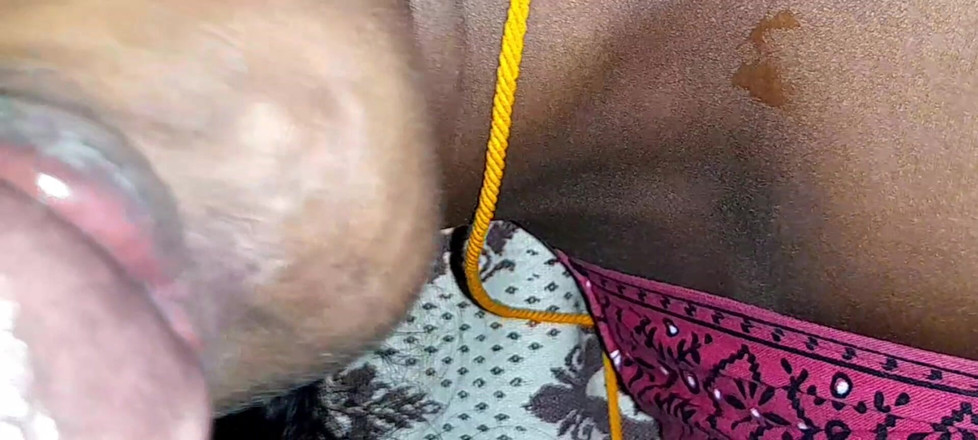 Desisouthcpl: 남인도 타밀 여성 작업 아래.