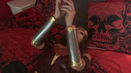 savannahamatoriale: Bahawa Wonder Woman penghisap zakar dan dia ...