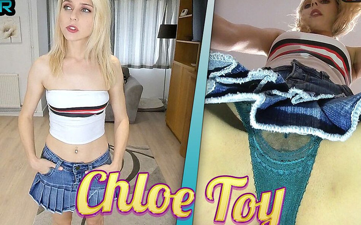 Jimmy Draws VR: Chloe Toy - duduk muka