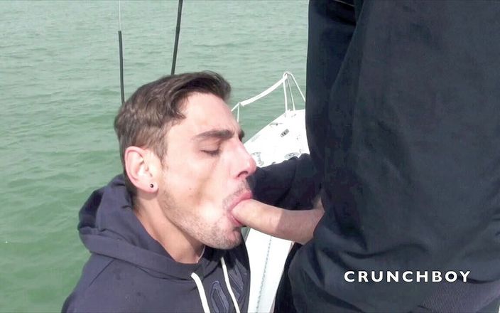 Crunch Boy: 배에서 섹스하는 닉과 파비엔과 섹스하는 Amaainzg 섹스
