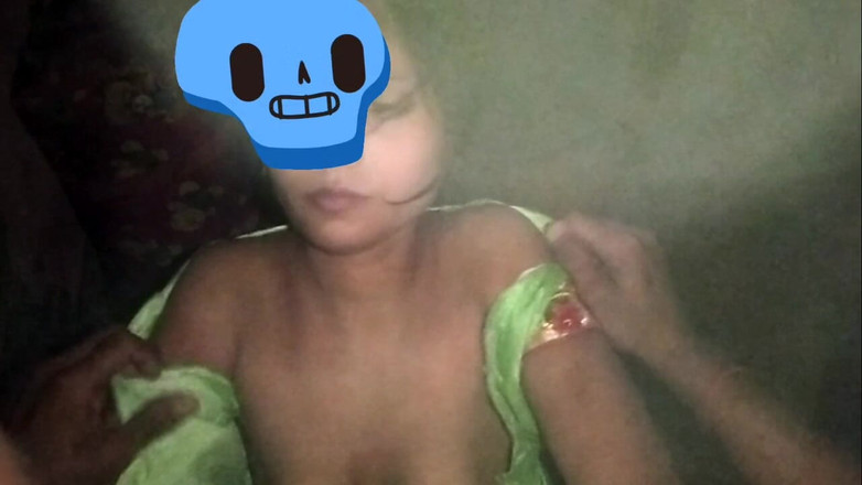 hotsimran70: Villaggio bhabhi grandi tette cazzo duro notte intera