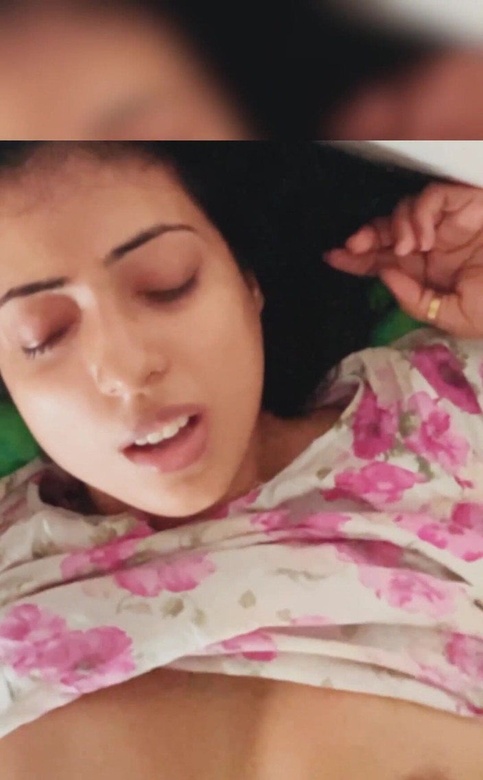 raunchy_couple: Zcela necenzurovaná prsa skákající a poskakující styk. Prosí o pomoc....