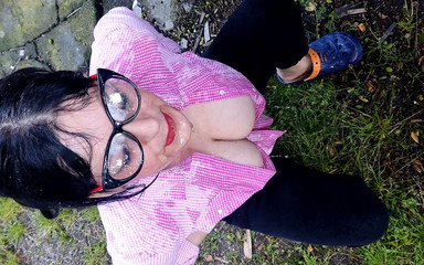 Toilet Mommy: Piscio ammollo per una splendida mora