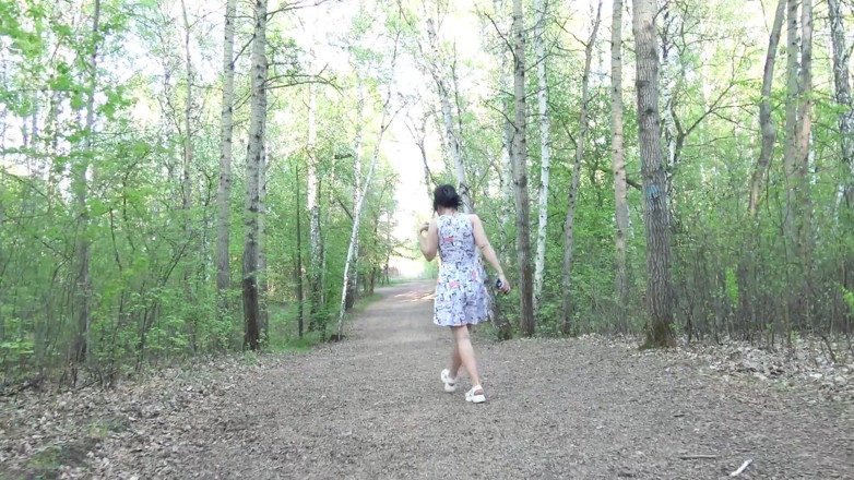 KristinaSlut: Flashing My Pussy in the Woods