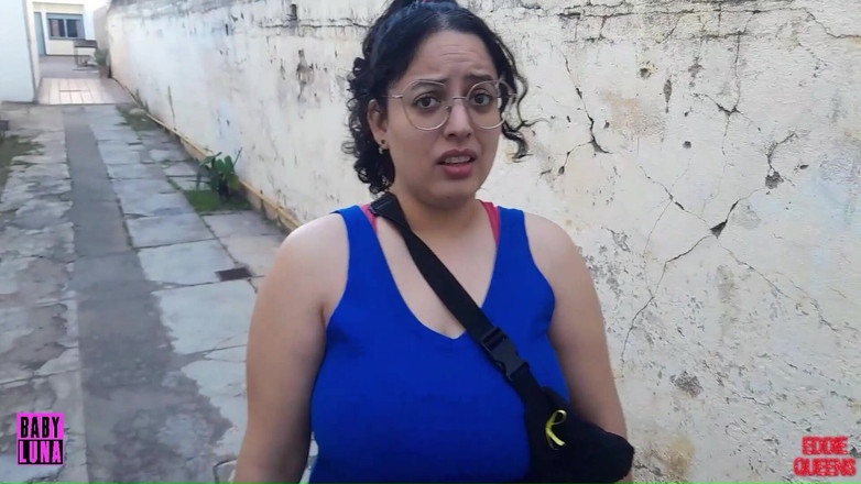 Babyluna939: Saya mengikutinya di rumah hanya untuk menghirup &amp; menyembah ratu ft...