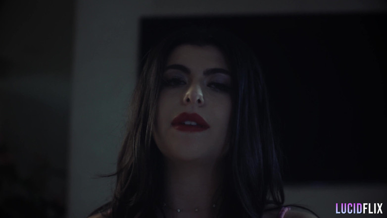 Lucid Flix: Beso de caramelo
