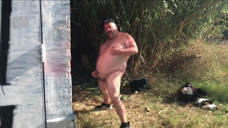B A Bear: Wa Nking &amp; Cumming ve společnosti Paya Del Muertos