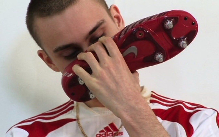 Best locker room fucks: Eurocreme - I calciatori segnano nello spogliatoio