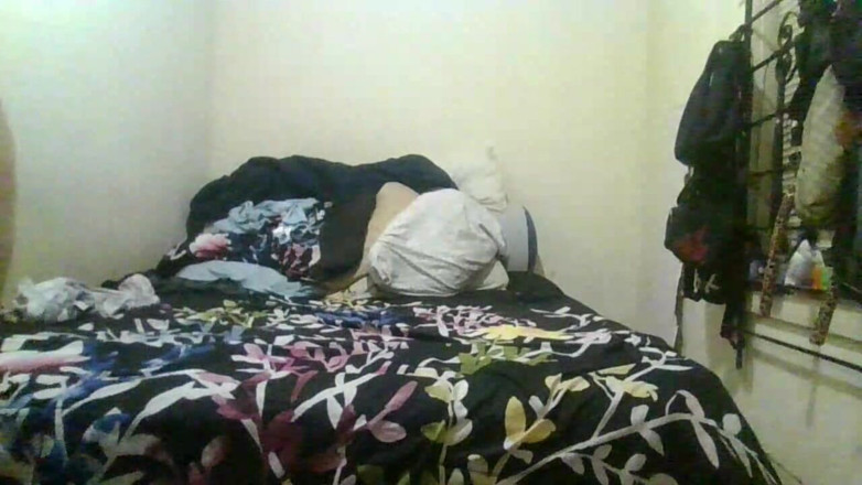 MariaModesto: 小柄な女の子はBBCが大好き