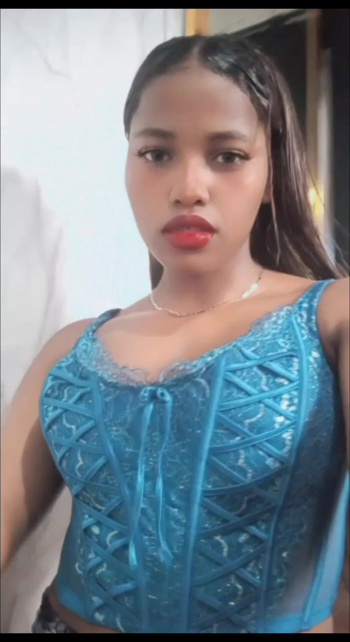 Minayi: Что вы ждете, чтобы посетить мою официальную горячую контентную страницу?