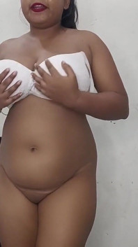 Awek India Niharika Thakur buah dada besar dan pepek