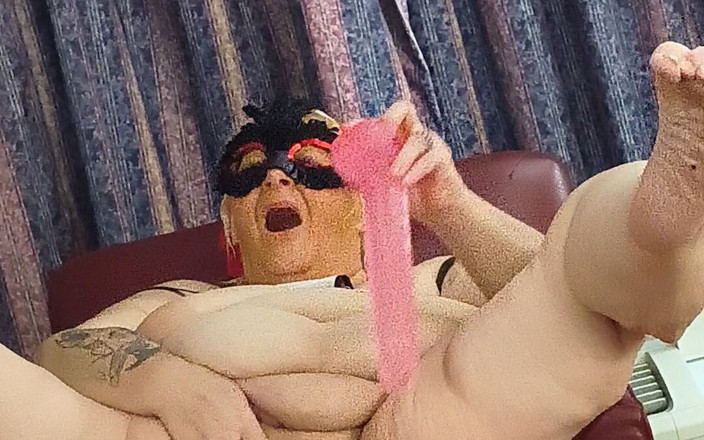 HerculesnVENUS: Look and Listen This Whores Squirting Like Shes Pissing
