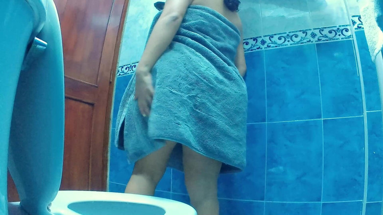 SENSESEX: Registrazioni di La mia matrigna che piscia