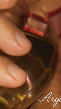 The Neighbor Rushes to the Cock and Gives a Juicy Blowjob, Drowning in Cum