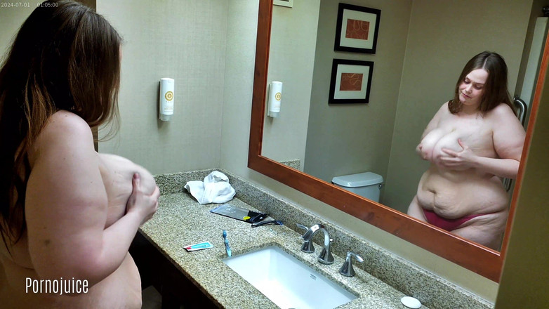 PornoJuice Faphouse: Une BBW à gros nichons adore les seins avec Erica Jane