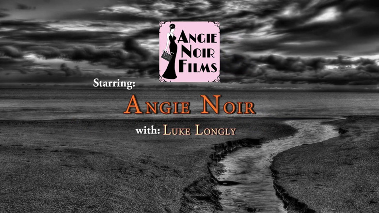 Angie Noir: Masa untuk ibu tiri dengan Angie Noir