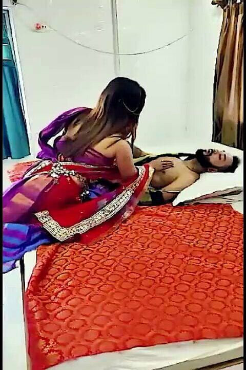 Jayanta Banik: 화려한 영화 - 티나와 라훌