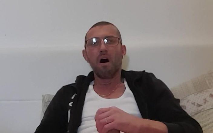 Boy jerking off: Dnes jsem se opravdu chtěla dotknout sama sebe