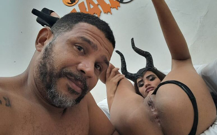 LeoOgro: Maleficent đút đít cô ấy vào đêm Halloween