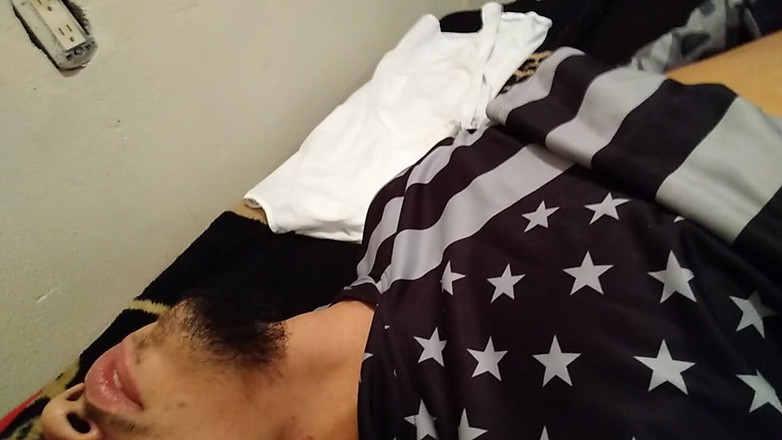 AlexAlejandro13: Saya tidak boleh berhenti melancap