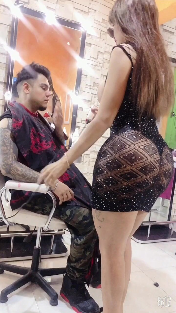 Barbietransxxxx: Am o prietenă care mi-a tăiat părul și ne bucurăm de...