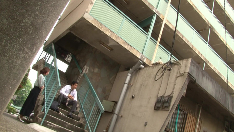 A story of a housewife: Horny Japanese housewives gone wild