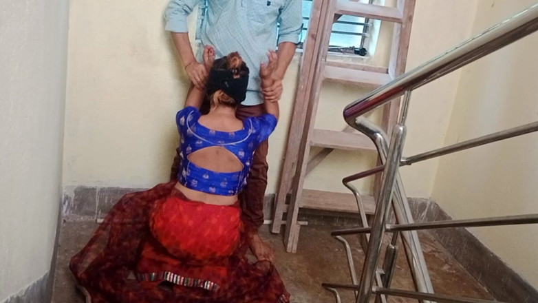East indian group: Il cognato si divertì a fondo il chutney di Bhabhi;...
