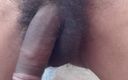 Che: Soft Cock Indian Man Handjob