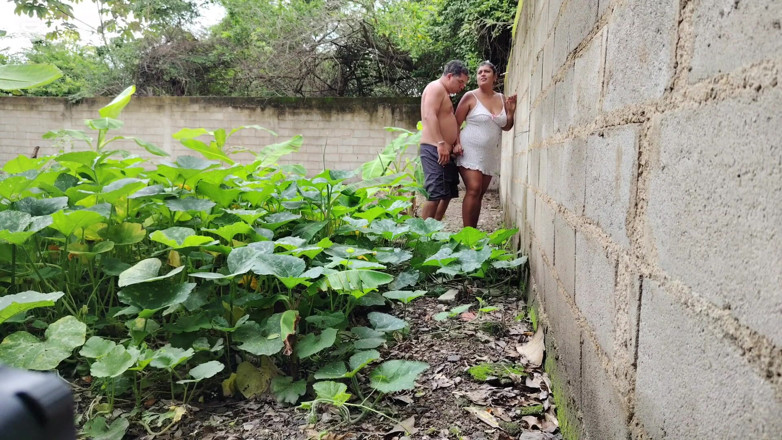 oficialkairadenaly: I Fuck My Stepmom Outdoors Until Her Pussy Is Full...
