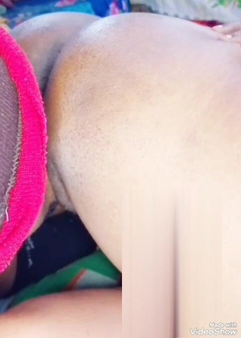 Busyperera: Iubită sexy lingând dur pizda în vacanța de Sfântul Valentin