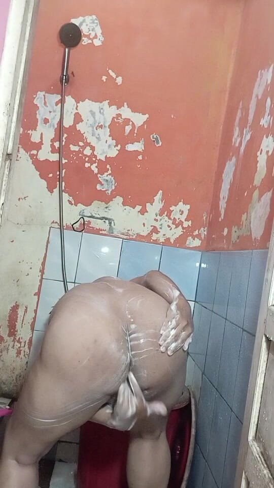 Bad luck: Cleaning Yourself to Look Attractive