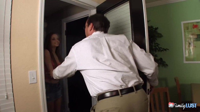 FamilyLust: Üvey baba ile yasak fantezi