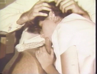 Vintage megastore: Un'arrapante teen vintage ama i cazzi